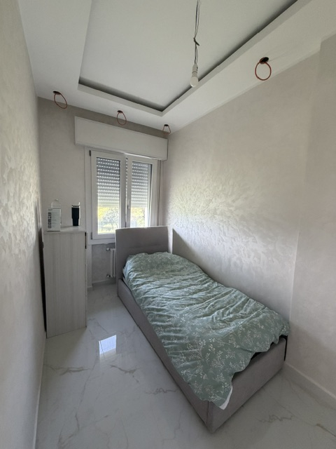 LOREGGIA proponiamo in vendita luminoso appartamento al 2° ed ultimo piano in contesto di sole 4 ...