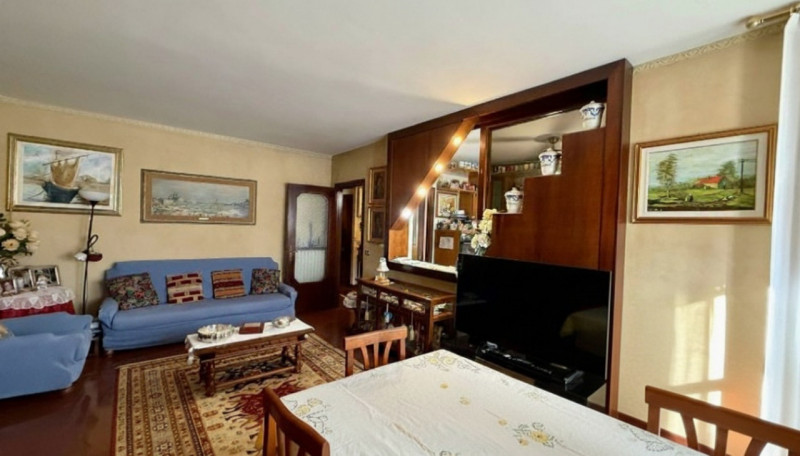 Nel cuore di Albignasego, comodo ai servizi del quartiere ed a pochi minuti dal capolinea della l...