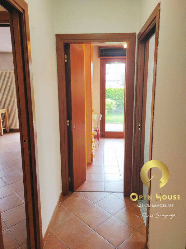 OPEN HOUSE by Franco Savegnago propone in vendita Appartamento al piano terra con Ingresso Indipe...