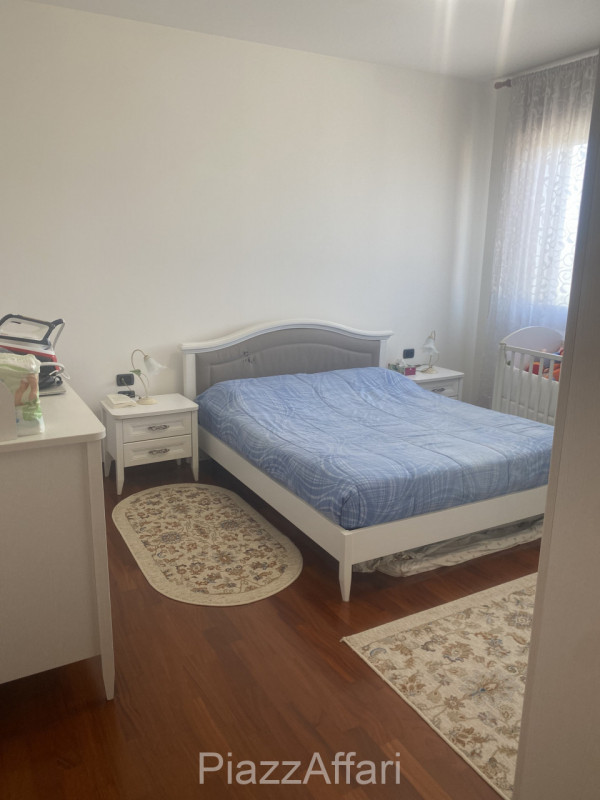 Proponiamo in vendita appartamento al 3° ed ultimo piano su palazzina di sole 6 unità.
Lo stesso ...