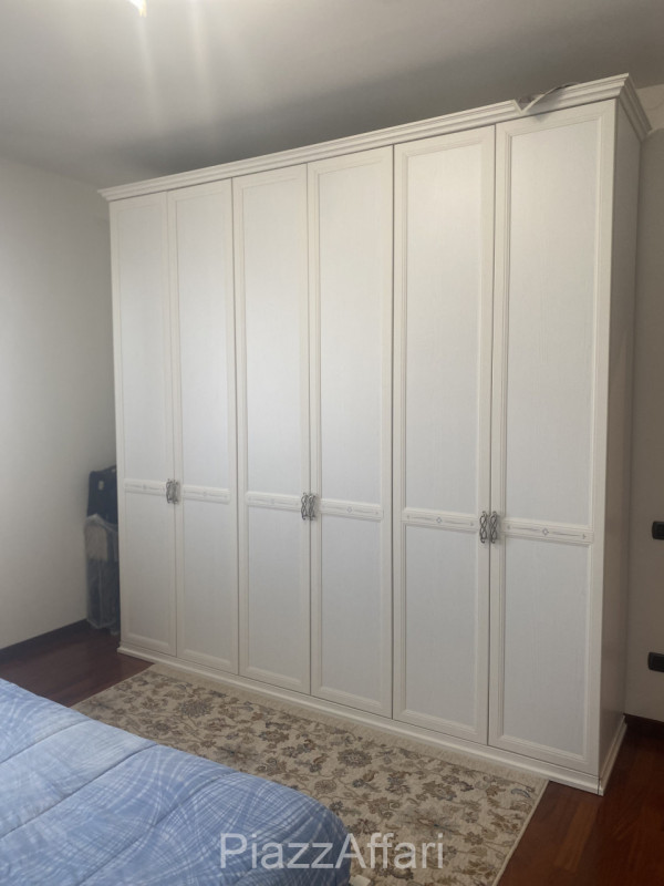 Proponiamo in vendita appartamento al 3° ed ultimo piano su palazzina di sole 6 unità.
Lo stesso ...