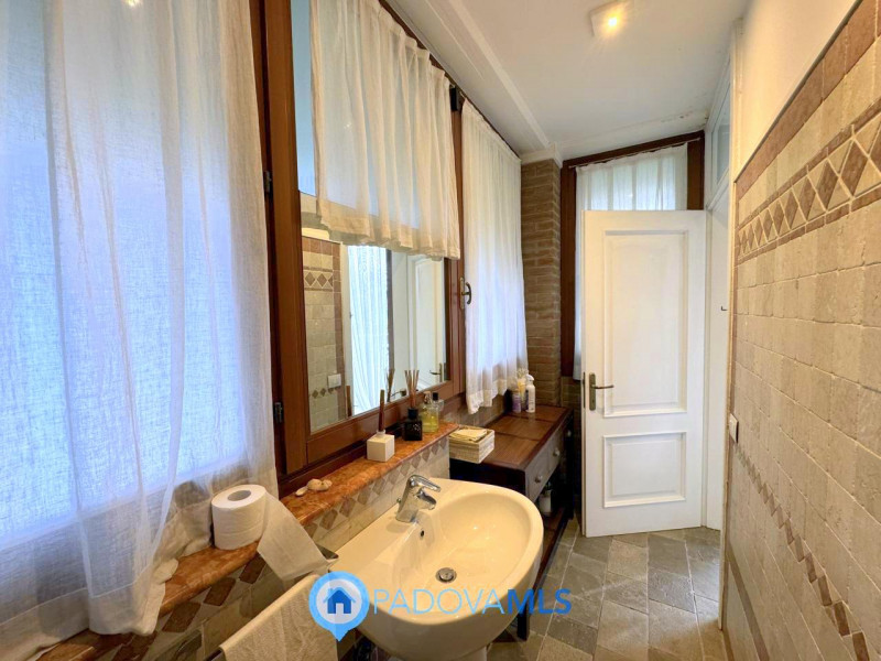 Immobile in esclusiva al Gruppo Padova MLS

Se amate la tranquillità e allo stesso tempo la vicin...