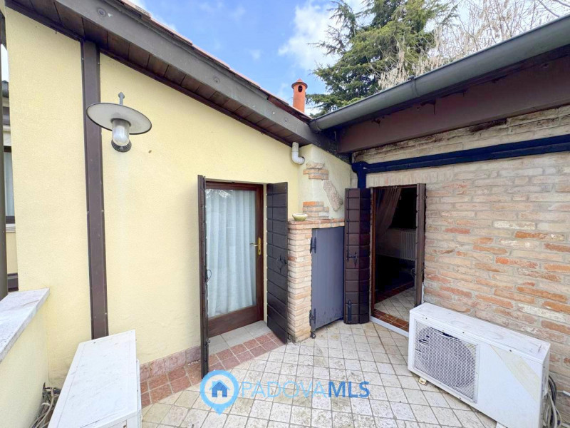 Immobile in esclusiva al Gruppo Padova MLS

Se amate la tranquillità e allo stesso tempo la vicin...