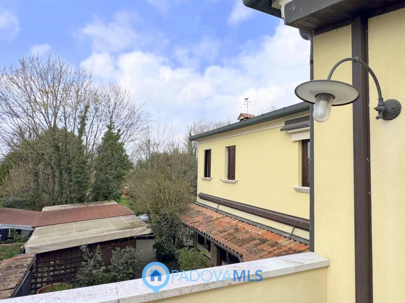 Immobile in esclusiva al Gruppo Padova MLS

Se amate la tranquillità e allo stesso tempo la vicin...