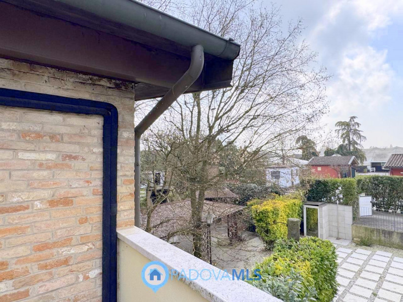 Immobile in esclusiva al Gruppo Padova MLS

Se amate la tranquillità e allo stesso tempo la vicin...