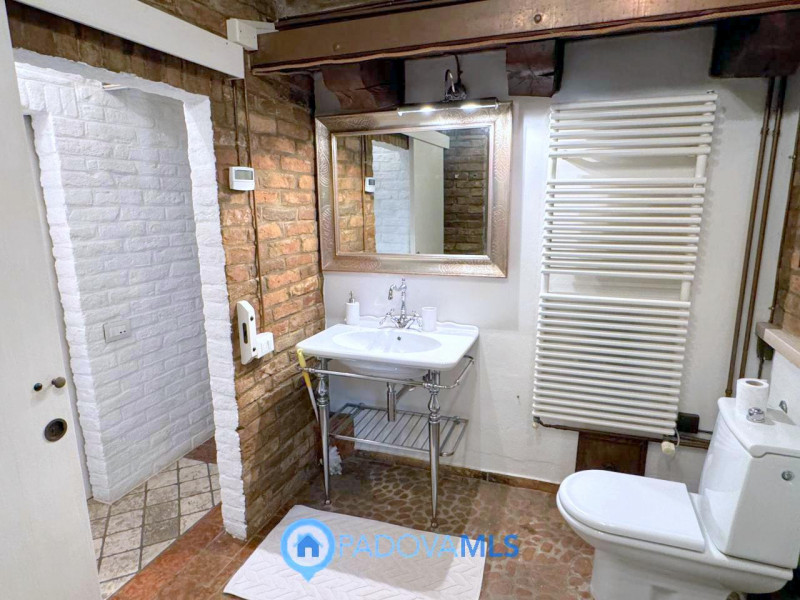 Immobile in esclusiva al Gruppo Padova MLS

Se amate la tranquillità e allo stesso tempo la vicin...