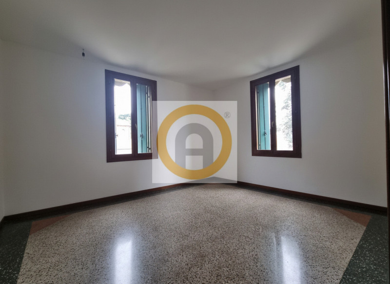 PER LA PROPOSTA DI AFFITTO: Inviare ESCLUSIVAMENTE una mail a locazioni@abitareoggi.it indicando:...