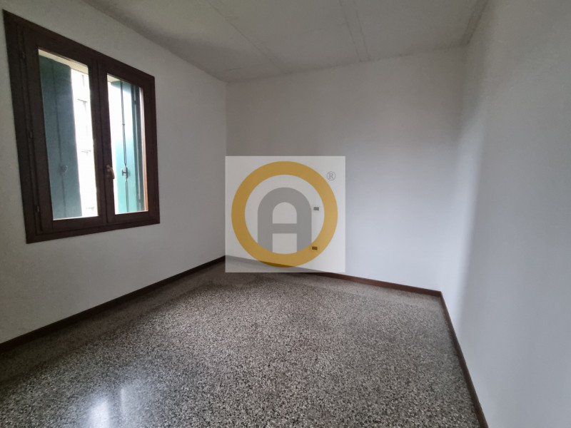 PER LA PROPOSTA DI AFFITTO: Inviare ESCLUSIVAMENTE una mail a locazioni@abitareoggi.it indicando:...