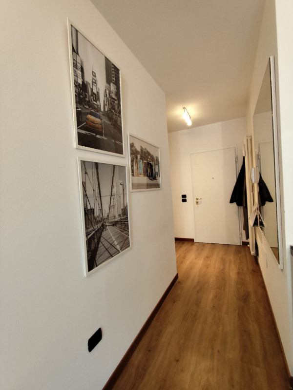 Affascinante appartamento bilocale situato nel tranquillo quartiere di Anconetta, a Vicenza. Imme...