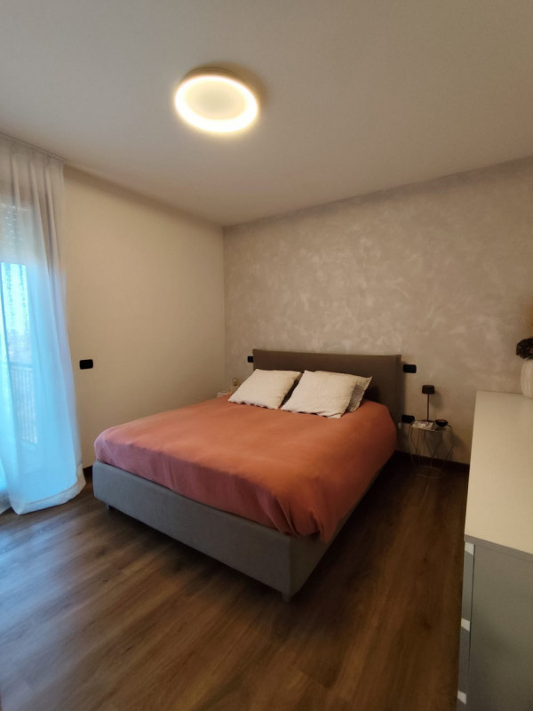 Affascinante appartamento bilocale situato nel tranquillo quartiere di Anconetta, a Vicenza. Imme...