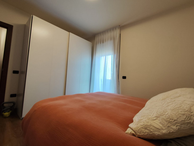 Affascinante appartamento bilocale situato nel tranquillo quartiere di Anconetta, a Vicenza. Imme...