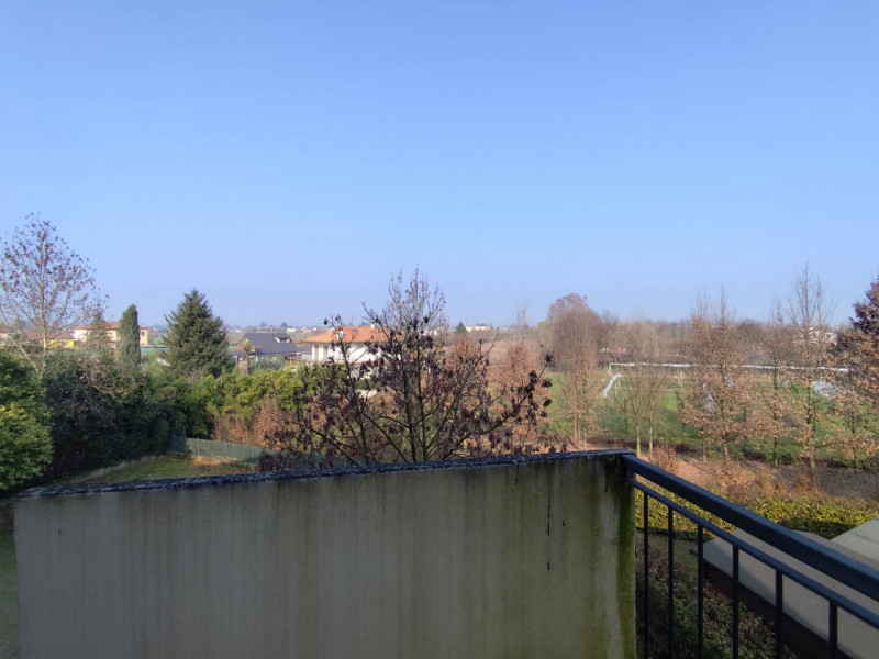 Affascinante appartamento bilocale situato nel tranquillo quartiere di Anconetta, a Vicenza. Imme...