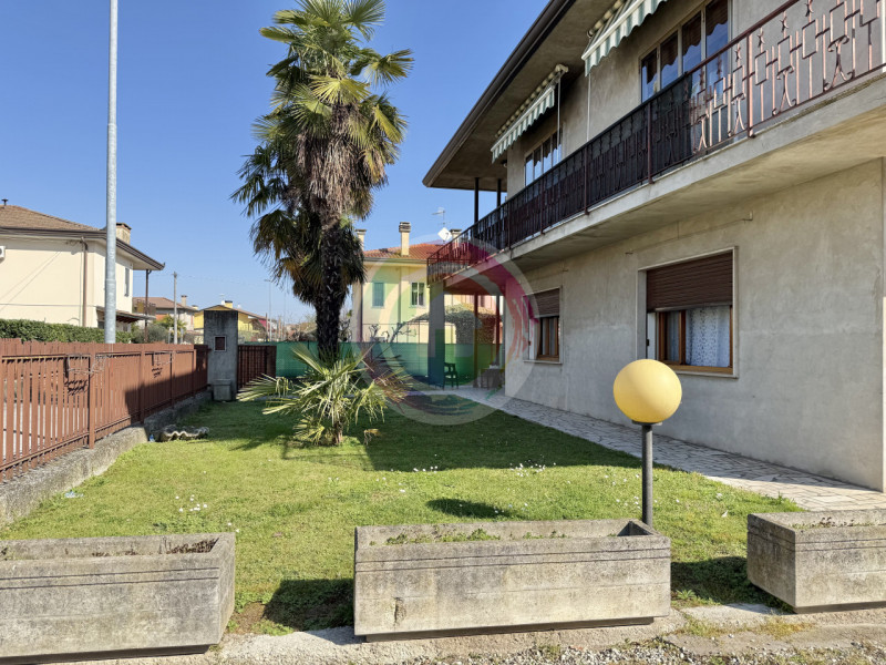 Ciao da Arcobaleno Immobiliare oggi ti vado a descrivere una soluzione assai ricercata!

Nel cuor...