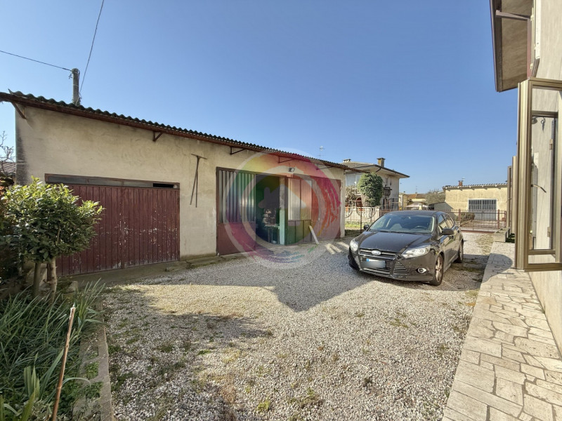 Ciao da Arcobaleno Immobiliare oggi ti vado a descrivere una soluzione assai ricercata!

Nel cuor...