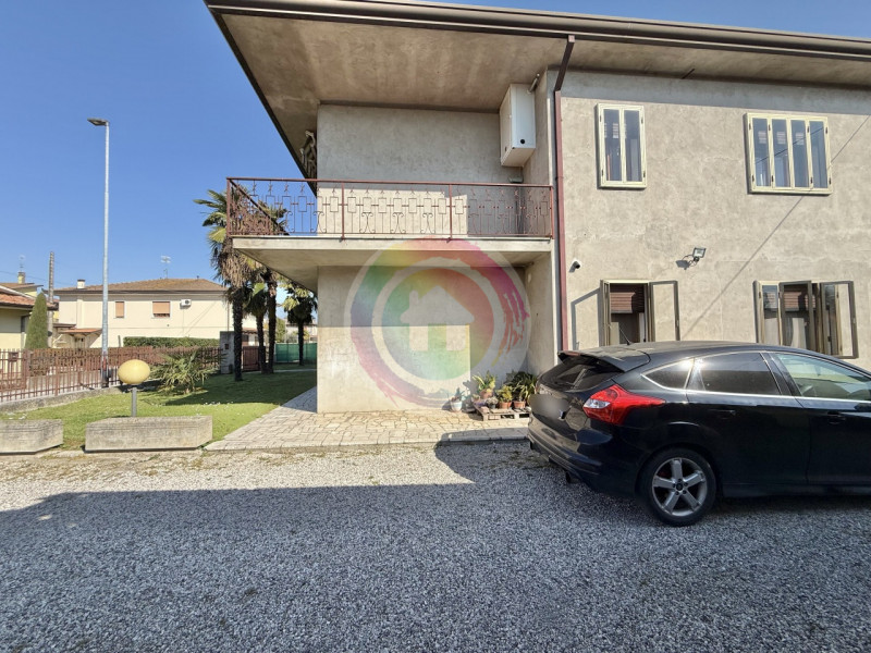 Ciao da Arcobaleno Immobiliare oggi ti vado a descrivere una soluzione assai ricercata!

Nel cuor...