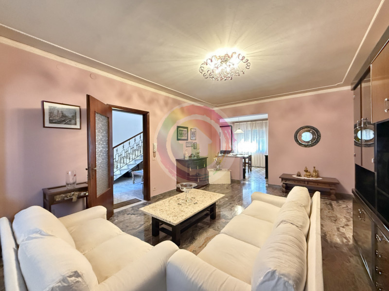 Ciao da Arcobaleno Immobiliare oggi ti vado a descrivere una soluzione assai ricercata!

Nel cuor...