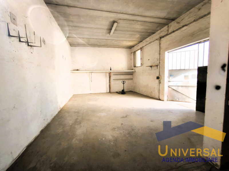 CAMPOSAMPIERO - In zona comoda all' accesso della tangenziale ed alle principali strade.

Magazzi...