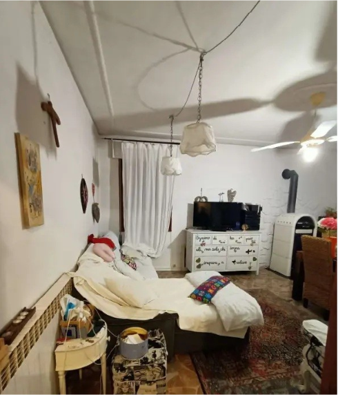 - ASTA IMMOBILIARE - PADOVA via ALTICHIERO, APPARTAMENTO al piano primo, composto da: ingresso, c...