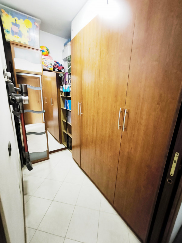 Scopri questo splendido appartamento trilocale situato nel cuore del quartiere Montà di Padova, u...