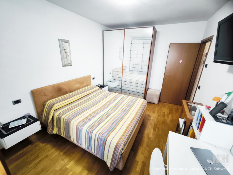 Scopri questo splendido appartamento trilocale situato nel cuore del quartiere Montà di Padova, u...