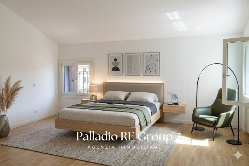 All'interno di un elegante contesto residenziale, in una delle posizioni più prestigiose del Cent...