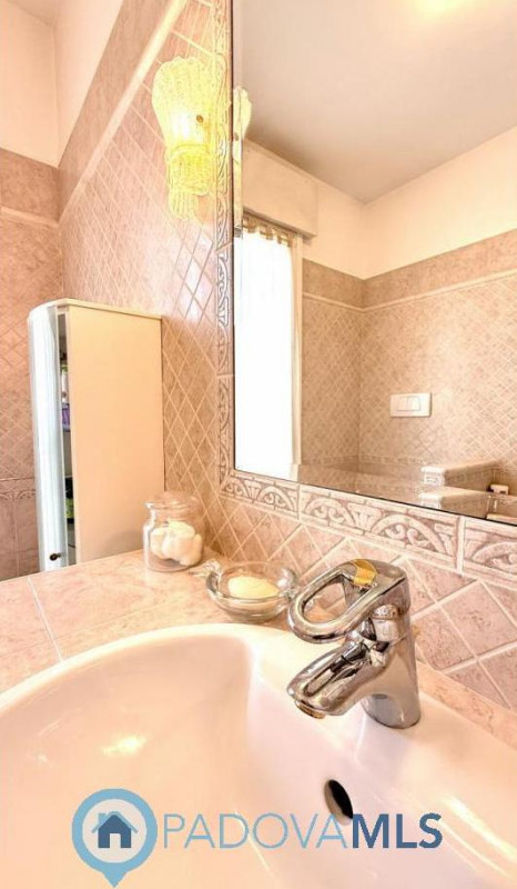 Immobile in esclusiva al Gruppo Padova MLS

SAN BELLINO - ARCELLA: In un contesto residenziale tr...