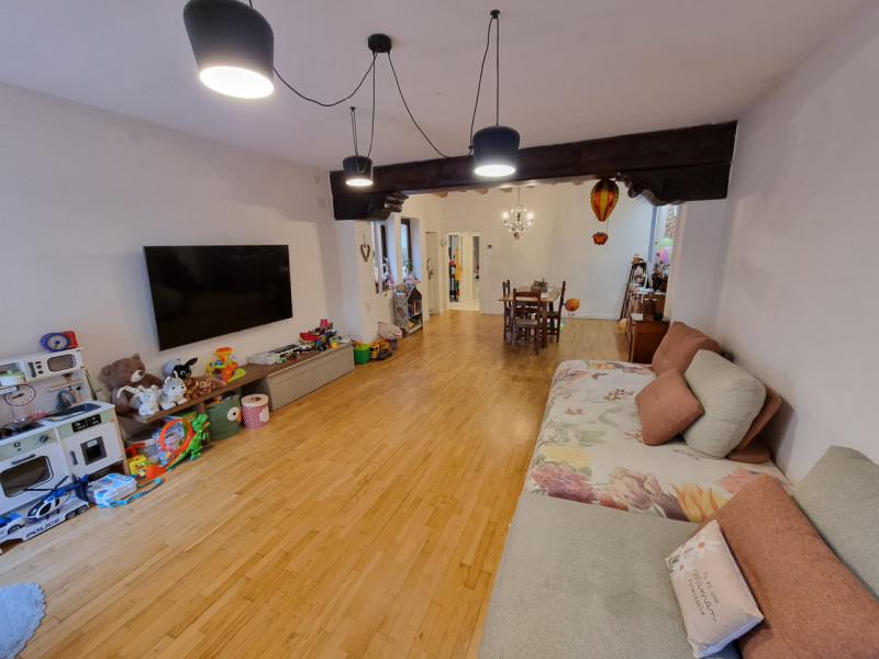 Padova, Via dei Savonarola, Centro Storico entro le mura. Proponiamo in Vendita interessante Appa...