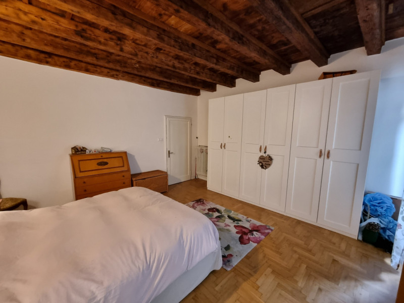 Padova, Via dei Savonarola, Centro Storico entro le mura. Proponiamo in Vendita interessante Appa...