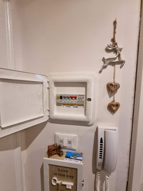 Padova, Via dei Savonarola, Centro Storico entro le mura. Proponiamo in Vendita interessante Appa...