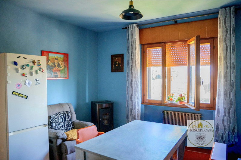 SE235 - Proponiamo in vendita casa singola terratetto disposta in due livelli immersa nella tranq...