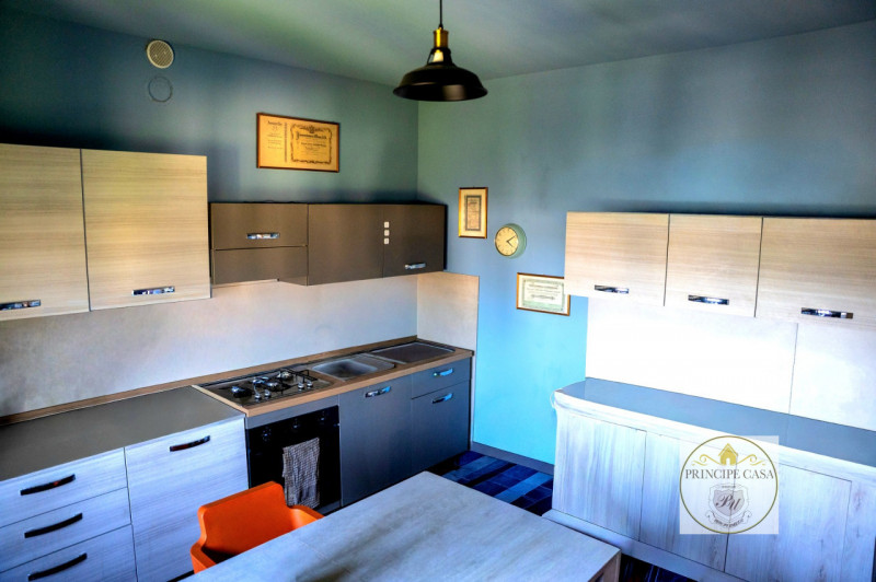 SE235 - Proponiamo in vendita casa singola terratetto disposta in due livelli immersa nella tranq...