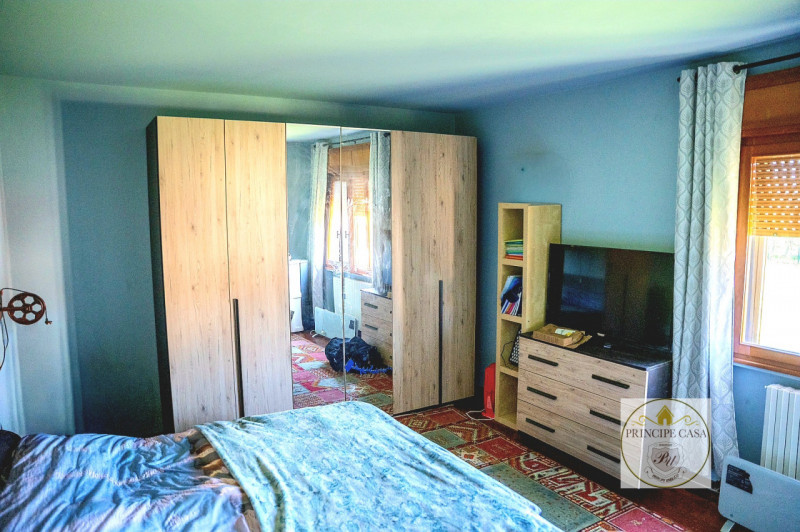 SE235 - Proponiamo in vendita casa singola terratetto disposta in due livelli immersa nella tranq...