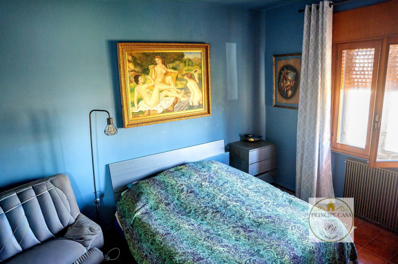 SE235 - Proponiamo in vendita casa singola terratetto disposta in due livelli immersa nella tranq...