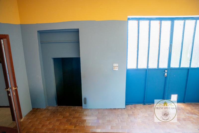 SE235 - Proponiamo in vendita casa singola terratetto disposta in due livelli immersa nella tranq...