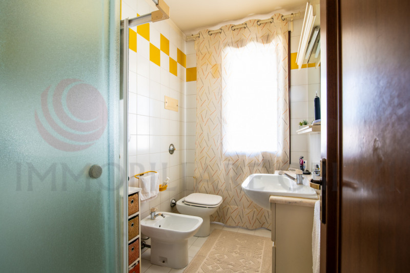 ALBIGNASEGO CENTRO: in esclusiva vendesi porzione di bifamiliare posizionata in un piccolo reside...