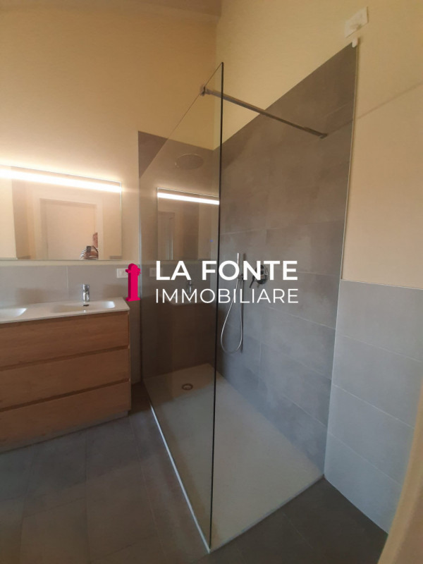 MESTRINO FRAZ. di LISSARO proponiamo in vendita un'elegante porzione centrale di TRIF.RE in pront...