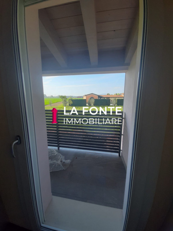 MESTRINO FRAZ. di LISSARO proponiamo in vendita un'elegante porzione centrale di TRIF.RE in pront...