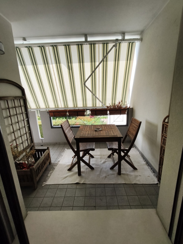 Ottimo appartamento quadrilocale situato nel cuore di Roncaglia, un'area residenziale verdeggiant...