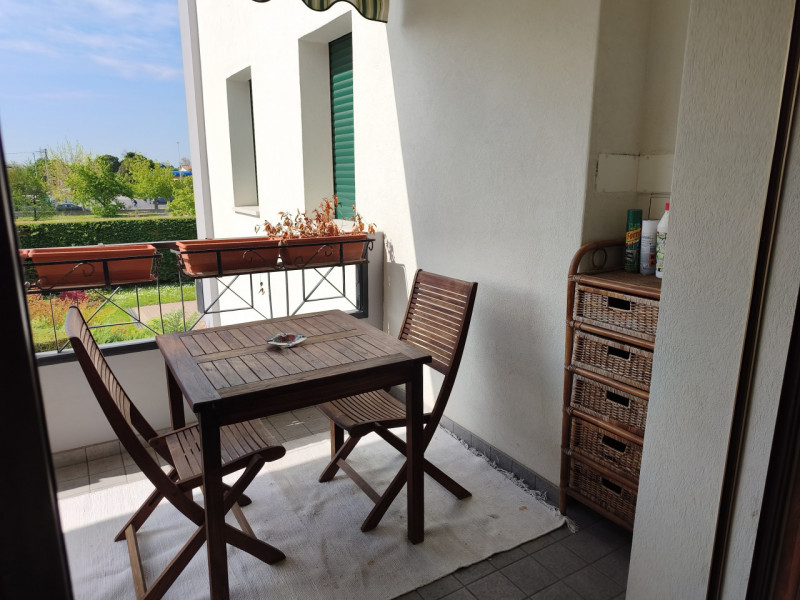 Ottimo appartamento quadrilocale situato nel cuore di Roncaglia, un'area residenziale verdeggiant...