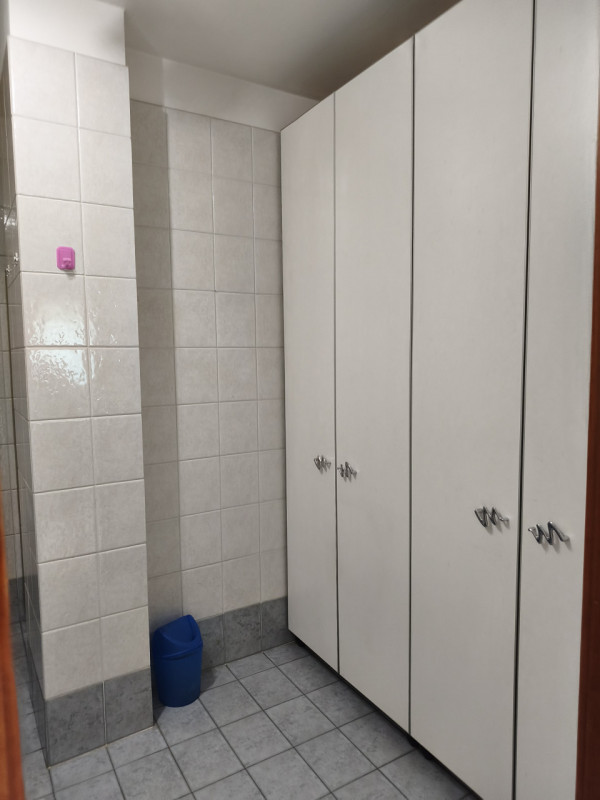 Ottimo appartamento quadrilocale situato nel cuore di Roncaglia, un'area residenziale verdeggiant...