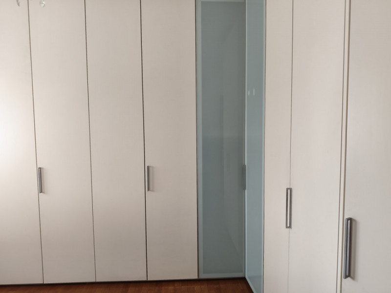 Ottimo appartamento quadrilocale situato nel cuore di Roncaglia, un'area residenziale verdeggiant...