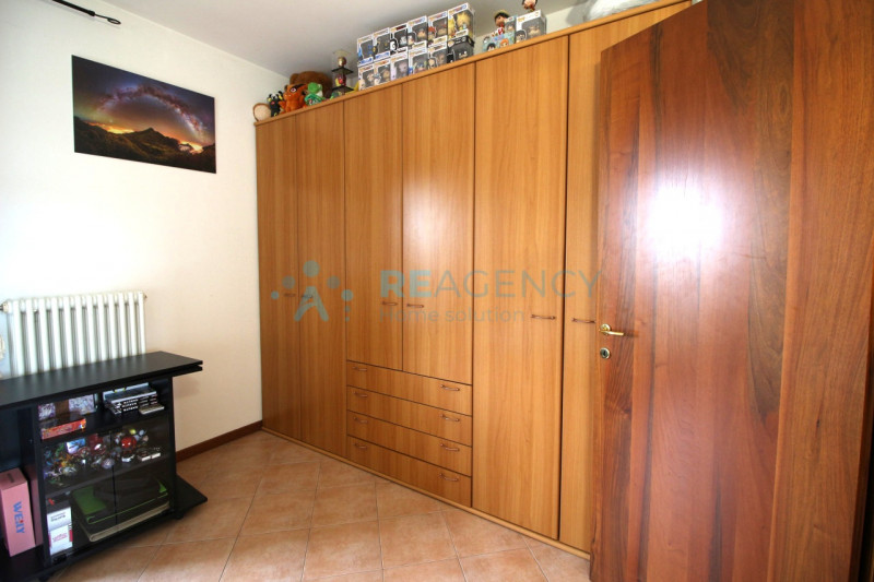 Schio – Zona Magrè

Stai cercando un appartamento a reddito?

Prezzo € 109.000

CHIAMACI ORA allo...