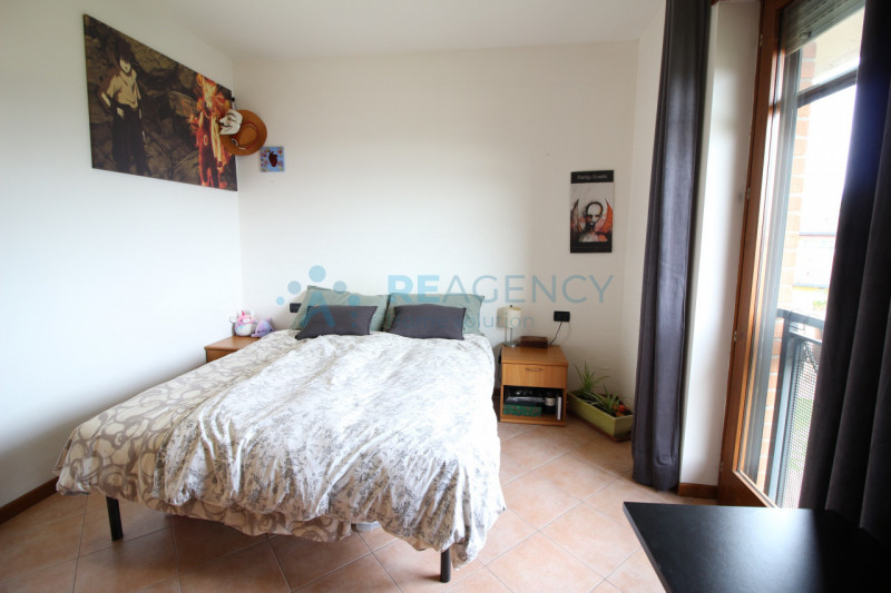 Schio – Zona Magrè

Stai cercando un appartamento a reddito?

Prezzo € 109.000

CHIAMACI ORA allo...