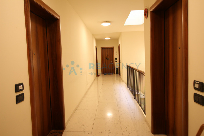 Schio – Zona Magrè

Stai cercando un appartamento a reddito?

Prezzo € 109.000

CHIAMACI ORA allo...