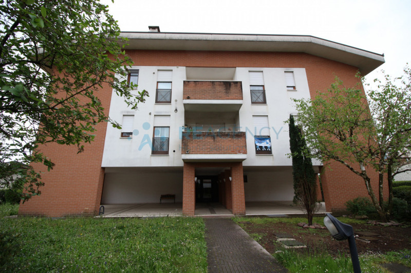 Schio – Zona Magrè

Stai cercando un appartamento a reddito?

Prezzo € 109.000

CHIAMACI ORA allo...