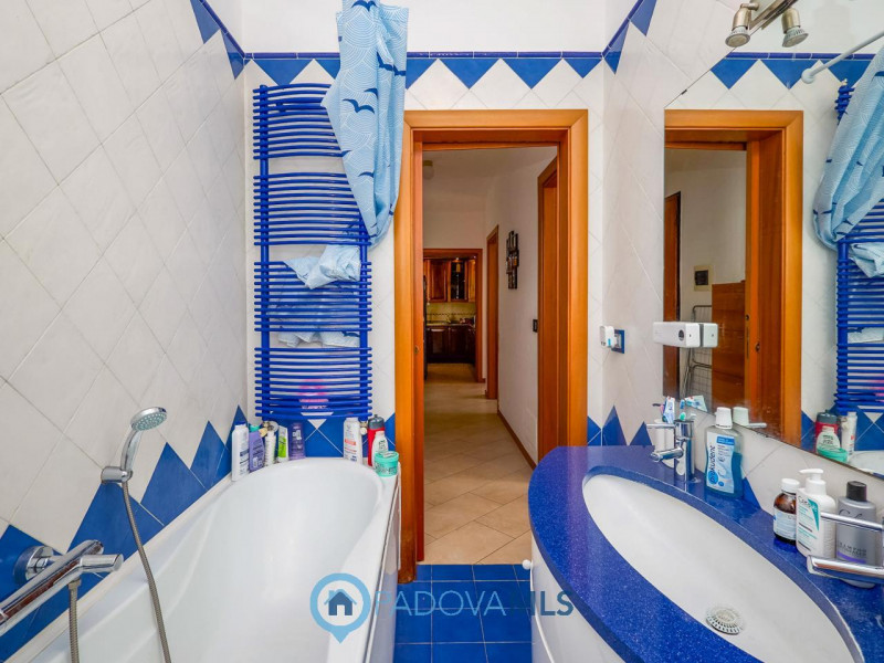 Immobile in esclusiva al Gruppo Padova MLS
In una delle zone residenziali più tranquille e richie...