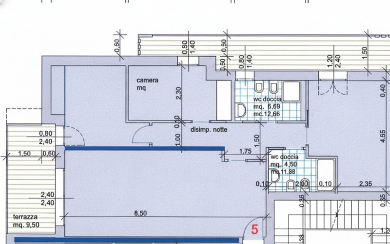Brusegana proponiamo in contesto signorile appartamento al piano primo servito da ascensore, comp...