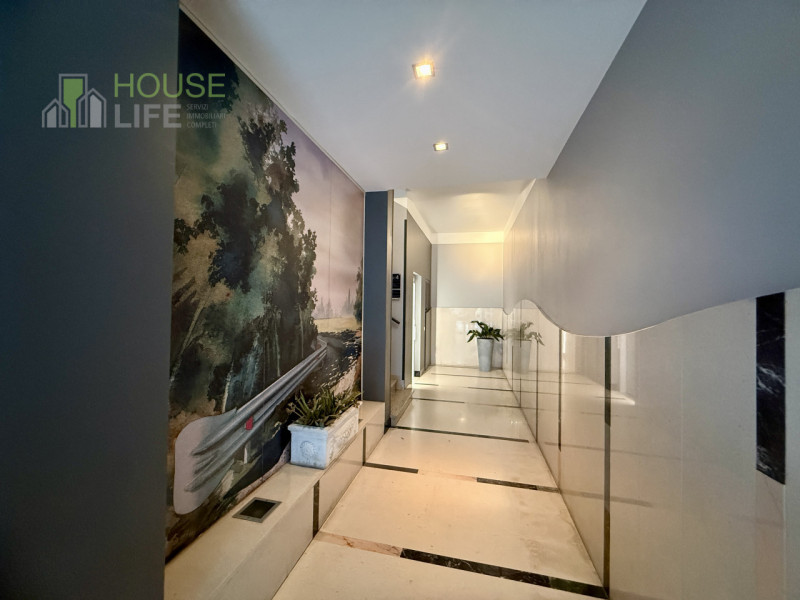 VICENZA OVEST: UFFICIO di circa 180 mq, situato al secondo piano servito da ascensore, all’intern...