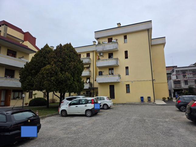 Rif. PE40124
La nostra Agenzia ha selezionato per Voi l'occasione del mese all'asta.

Proponiamo ...