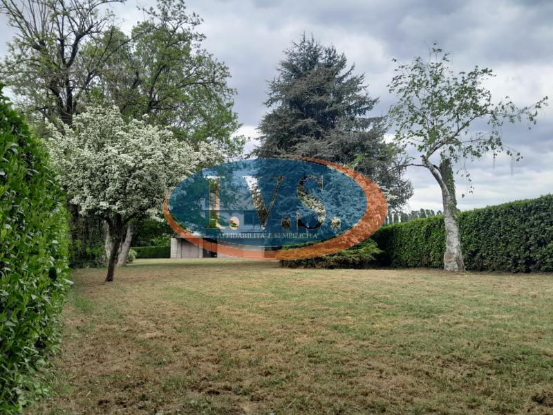 Se cerchi una casa a MONTEGALDELLA che non sia il solito appartamento, ma un’esperienza di beness...